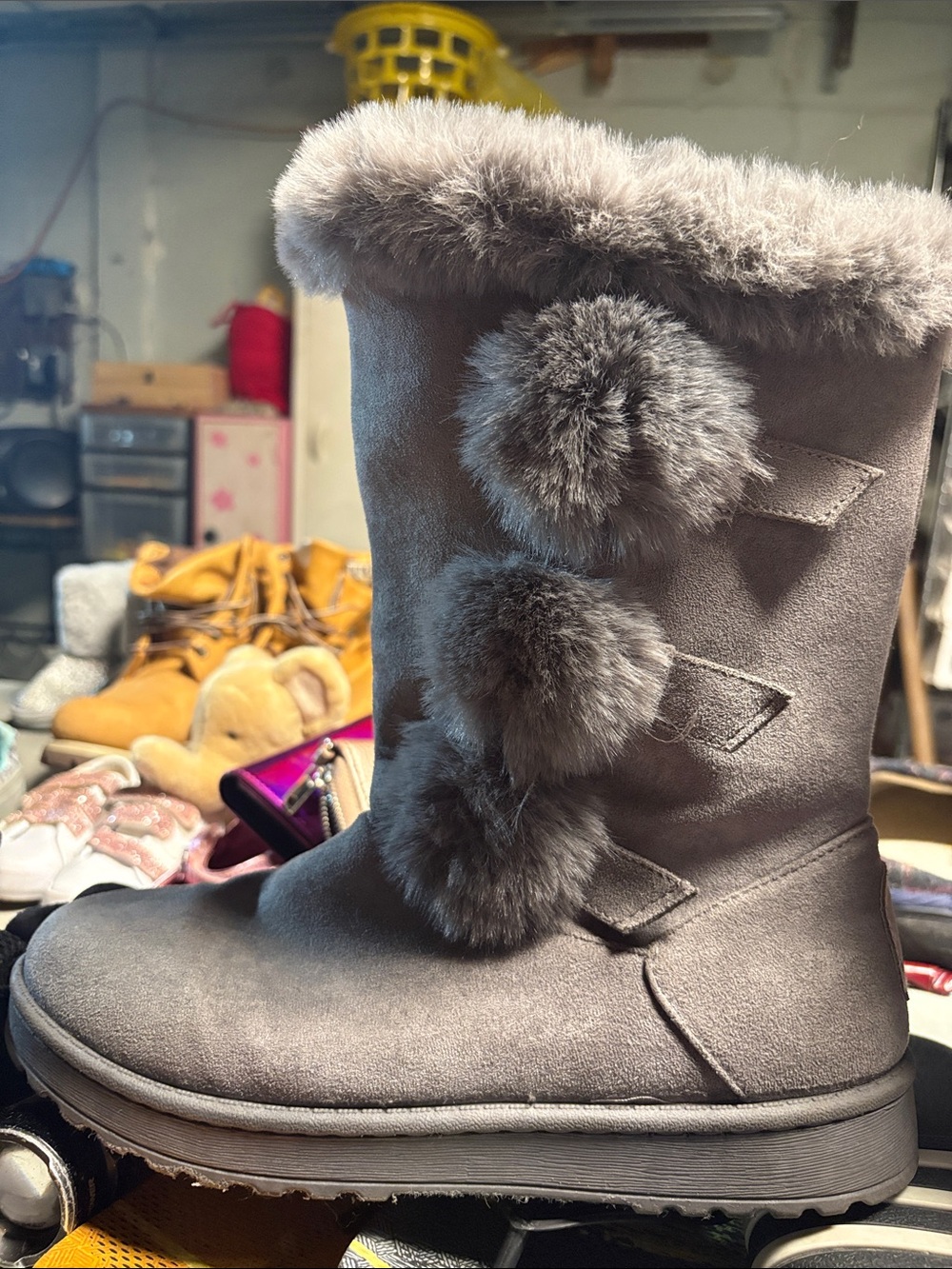 White Mountain size 10 gray